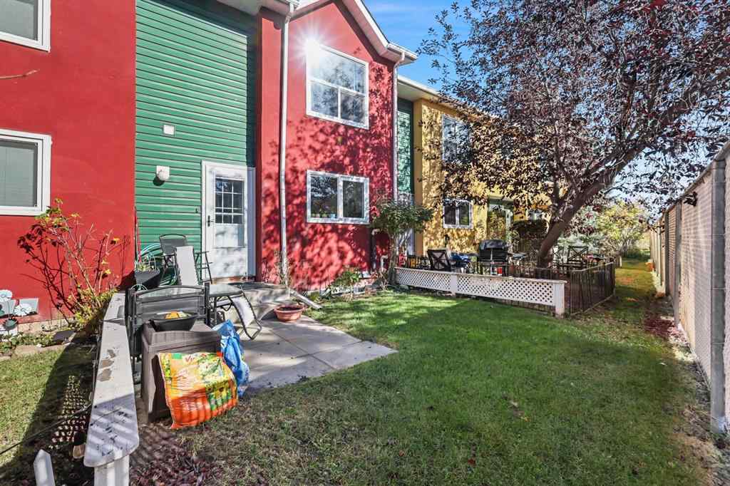 MLS® A2263273 - Unit #8 7 Westland Road  in Westridge Okotoks, Residential
