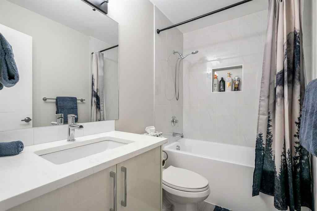 MLS® A2263278 - 471 Northmount Drive NW in Highwood Calgary, Rental