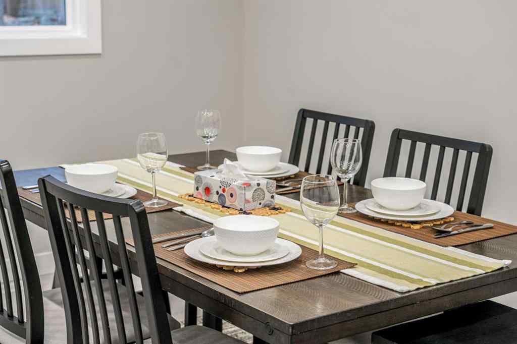 MLS® A2263278 - 471 Northmount Drive NW in Highwood Calgary, Rental