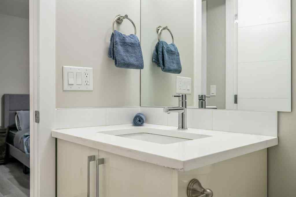 MLS® A2263278 - 471 Northmount Drive NW in Highwood Calgary, Rental