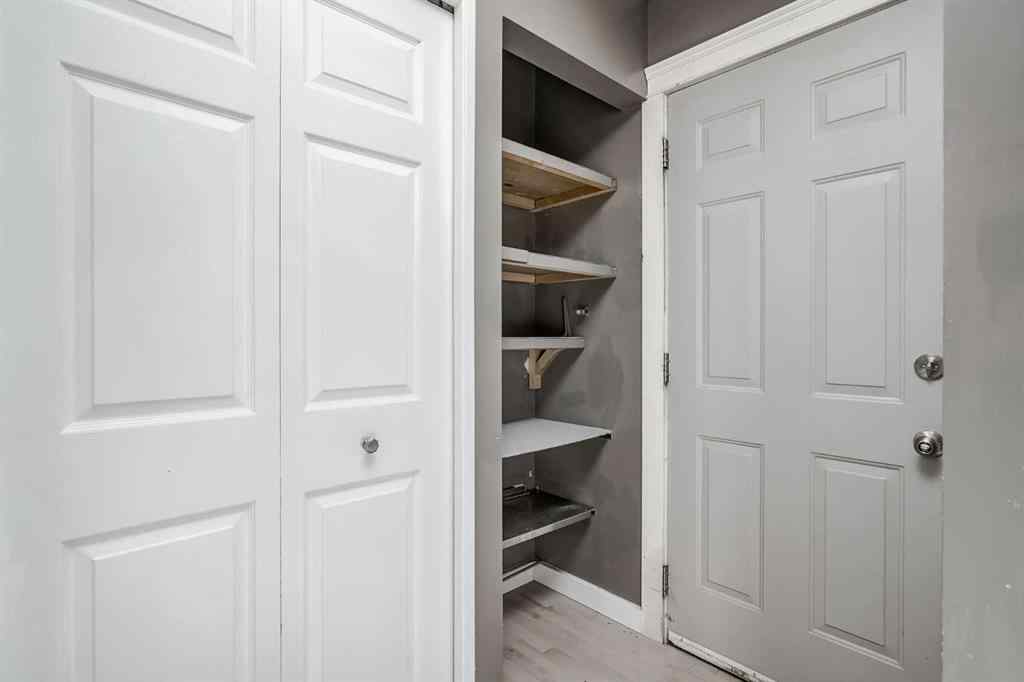 MLS® A2263280 - 72 Strathcona Crescent  in Strathcona Park Calgary, Residential