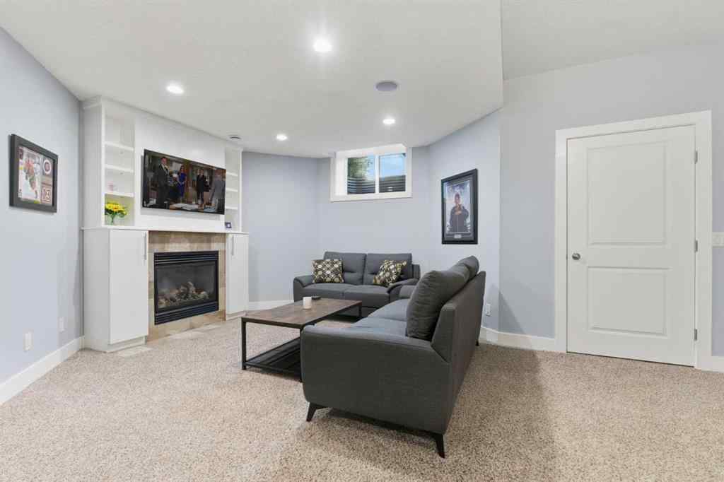 MLS® A2263285 - 4617 84 Street NW in Bowness Calgary, Residential