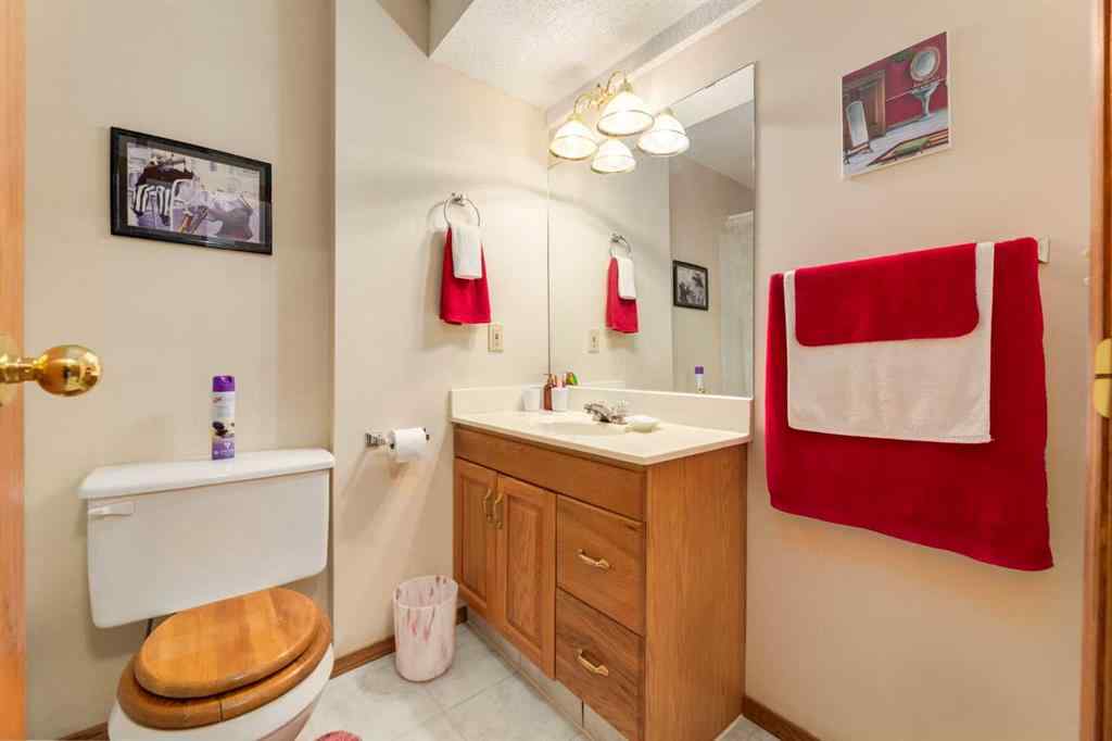 MLS® A2263289 - 180 Edgevalley Circle NW in Edgemont Calgary, Residential