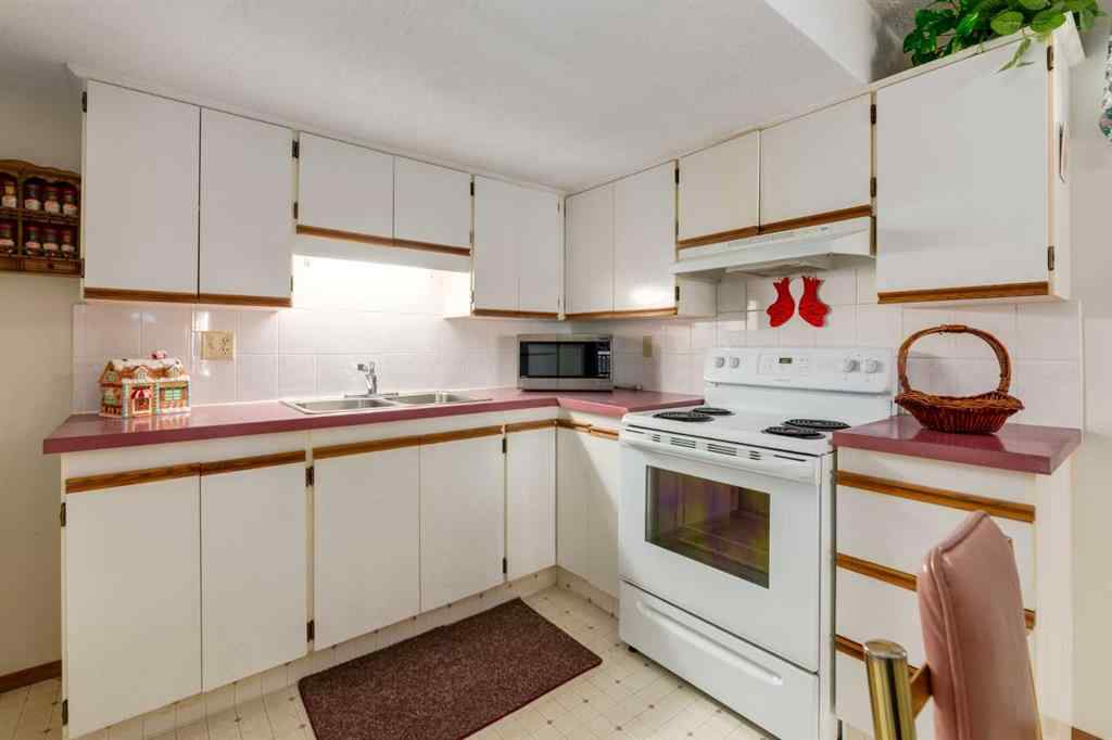 MLS® A2263289 - 180 Edgevalley Circle NW in Edgemont Calgary, Residential