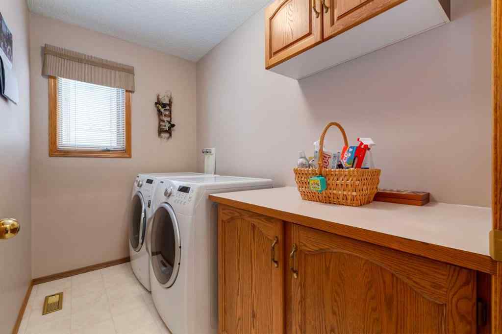 MLS® A2263289 - 180 Edgevalley Circle NW in Edgemont Calgary, Residential