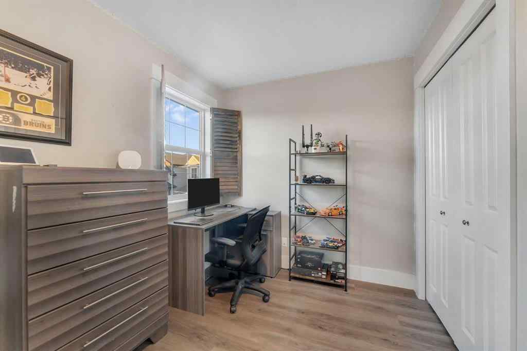 MLS® A2263291 - 137 Heritage Bay  in Heritage Hills Cochrane, Residential