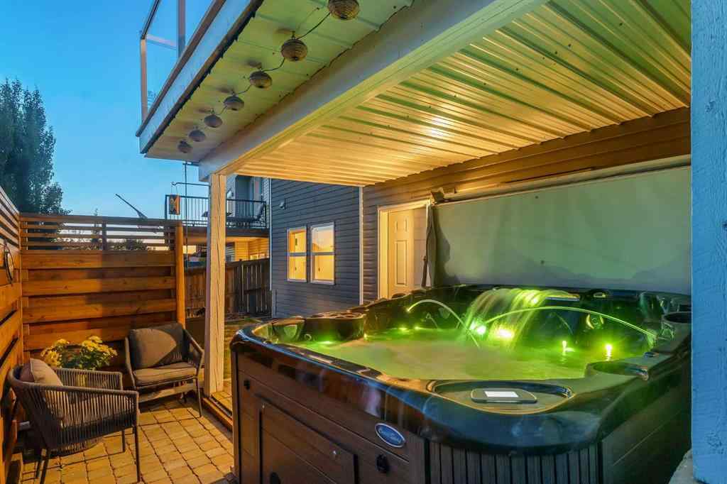 MLS® A2263291 - 137 Heritage Bay  in Heritage Hills Cochrane, Residential