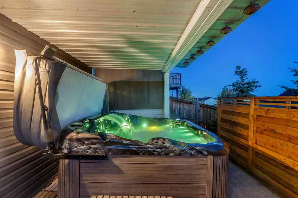 MLS® A2263291 - 137 Heritage Bay  in Heritage Hills Cochrane, Residential