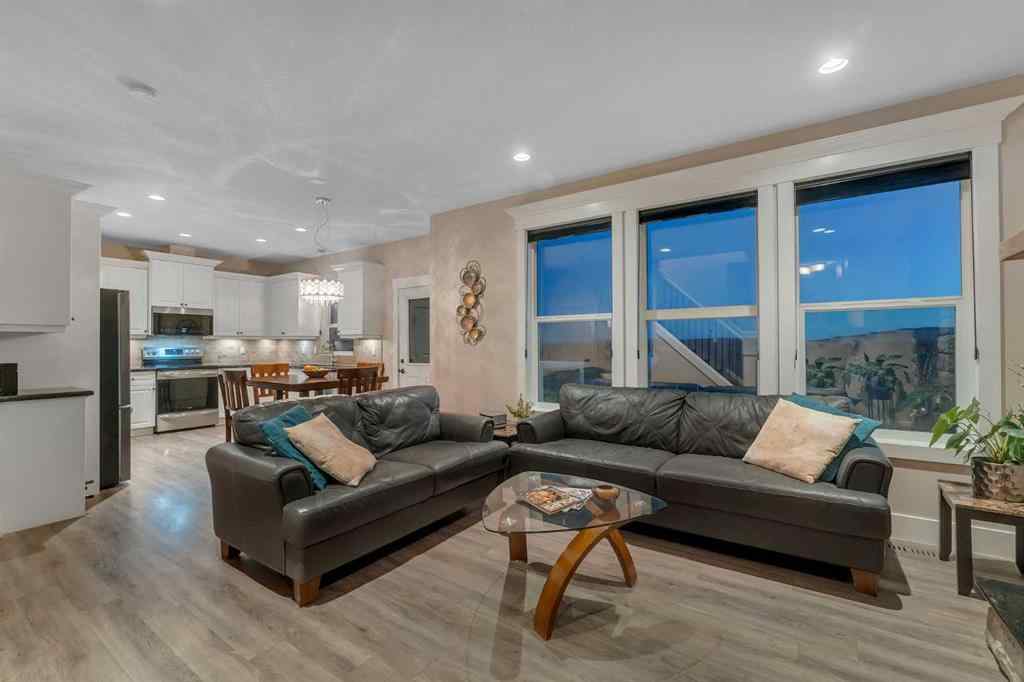 MLS® A2263291 - 137 Heritage Bay  in Heritage Hills Cochrane, Residential