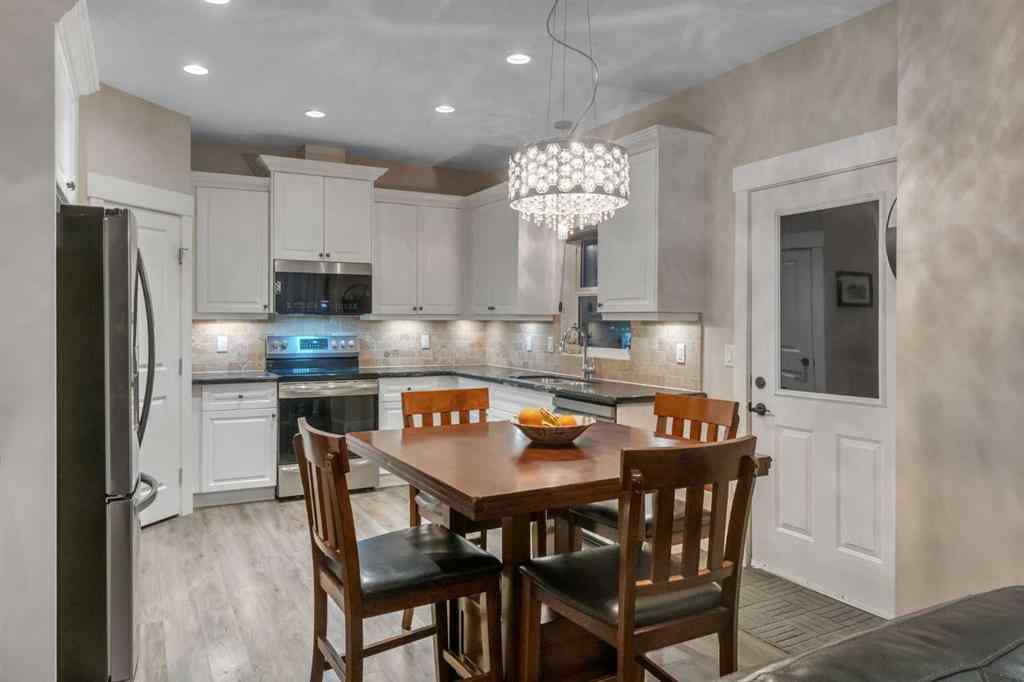 MLS® A2263291 - 137 Heritage Bay  in Heritage Hills Cochrane, Residential