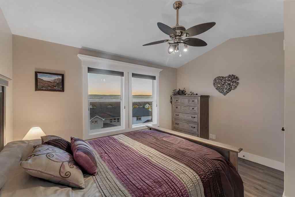 MLS® A2263291 - 137 Heritage Bay  in Heritage Hills Cochrane, Residential