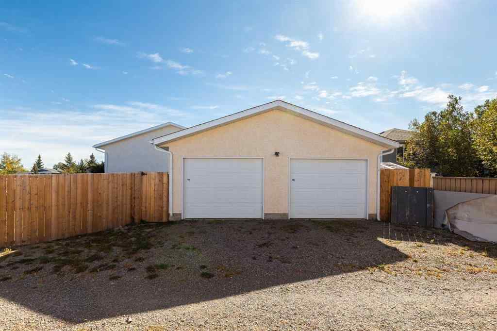 MLS® A2263295 - 1243 Tumbleweed Avenue  in NONE Pincher Creek, Residential