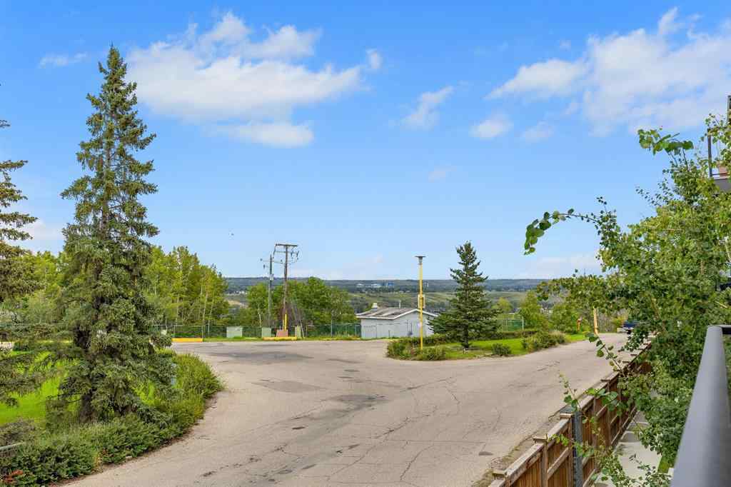 MLS® A2263298 - 514 Greenbriar Common NW in Greenwood/Greenbriar Calgary, Residential