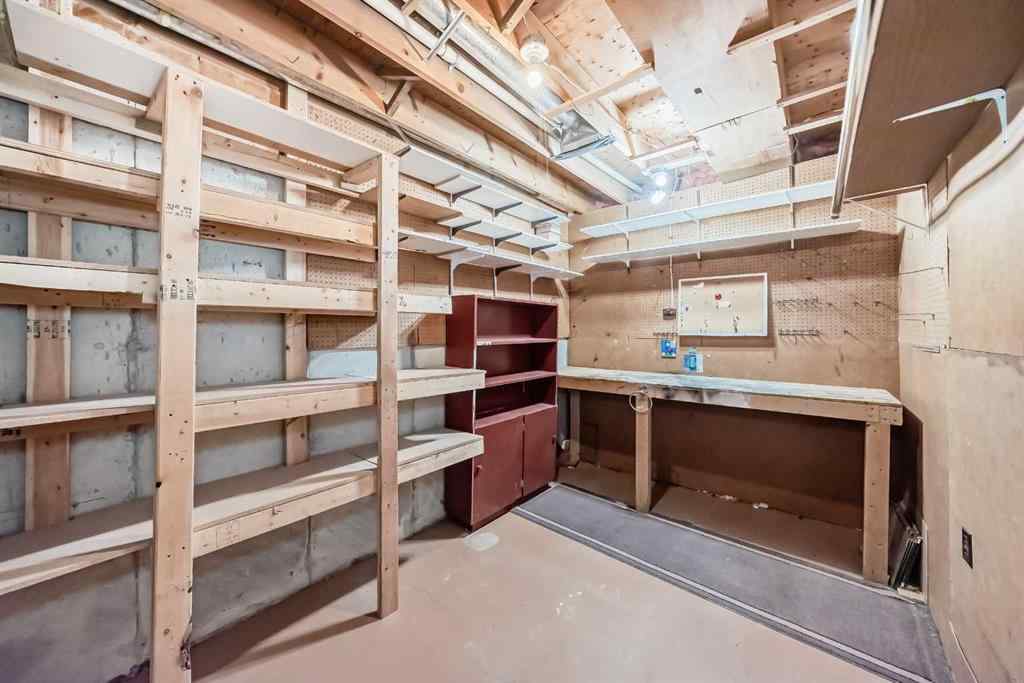 MLS® A2263301 - 40 Glenpatrick Crescent  in Glenbow Cochrane, Residential