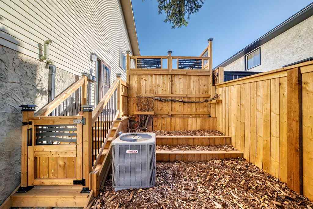 MLS® A2263301 - 40 Glenpatrick Crescent  in Glenbow Cochrane, Residential