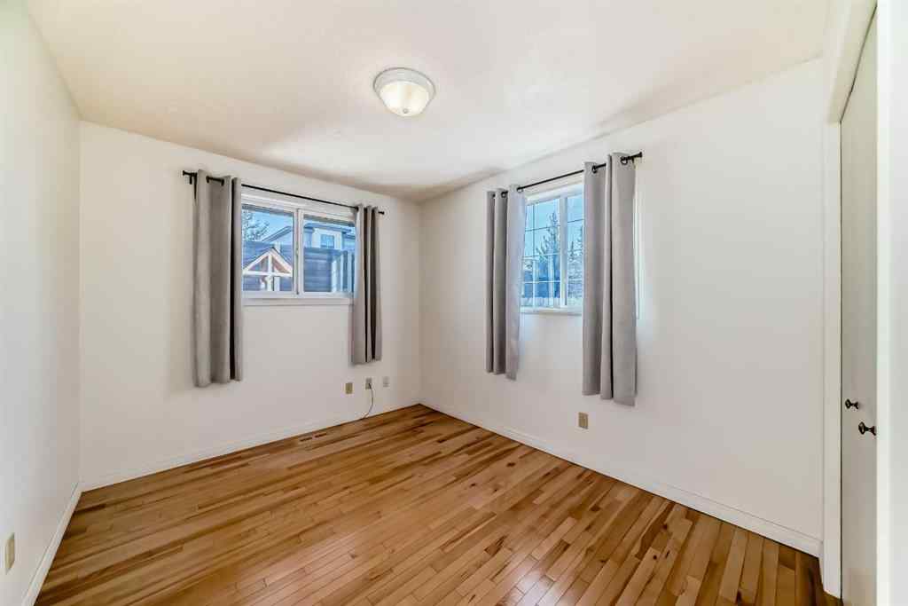 MLS® A2263301 - 40 Glenpatrick Crescent  in Glenbow Cochrane, Residential