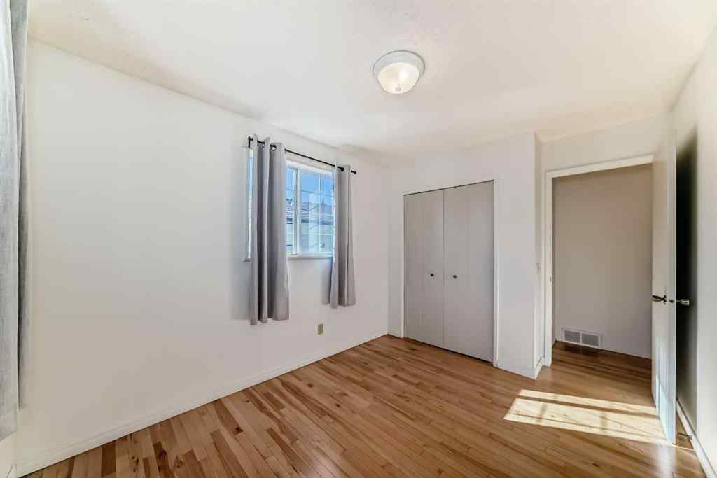 MLS® A2263301 - 40 Glenpatrick Crescent  in Glenbow Cochrane, Residential