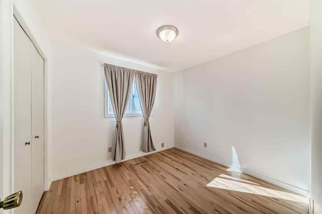 MLS® A2263301 - 40 Glenpatrick Crescent  in Glenbow Cochrane, Residential