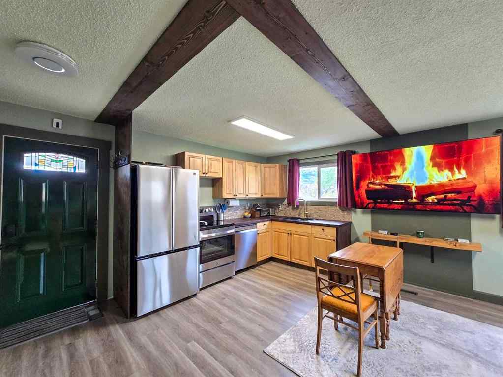 MLS® A2263302 - 2702 27 Avenue  in NONE Bellevue, Residential