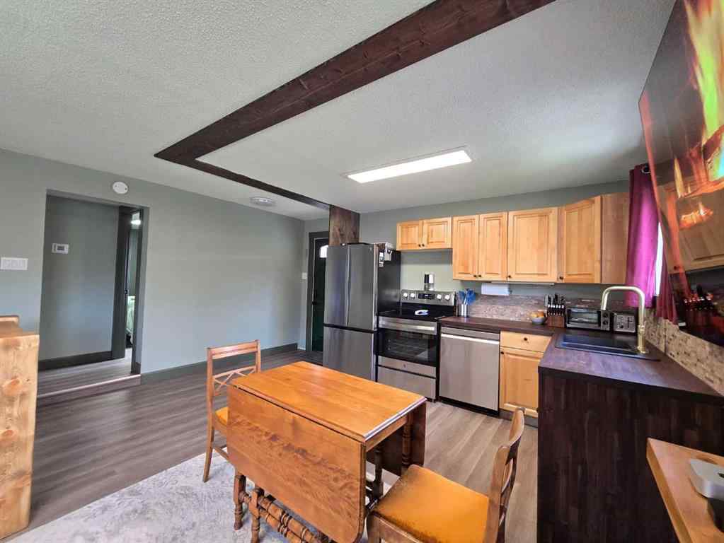 MLS® A2263302 - 2702 27 Avenue  in NONE Bellevue, Residential