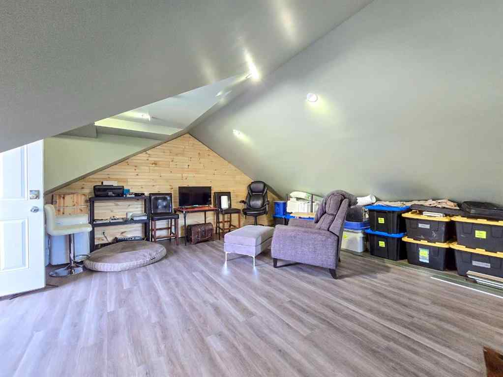 MLS® A2263302 - 2702 27 Avenue  in NONE Bellevue, Residential