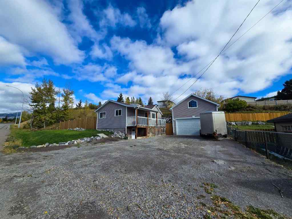 MLS® A2263302 - 2702 27 Avenue  in NONE Bellevue, Residential