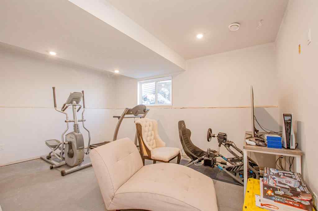 MLS® A2263303 - 10620 148 Avenue  in Whispering Ridge Rural Grande Prairie No. 1, County of, Residential