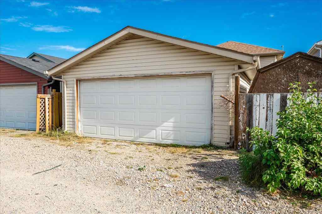 MLS® A2263304 - 29 Martinvalley Place NE in Martindale Calgary, Residential