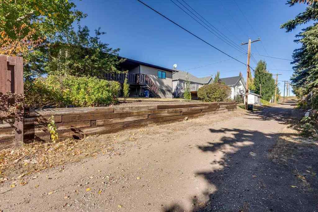 MLS® A2263305 - 433 Regal Crescent  in NONE Trochu, Residential