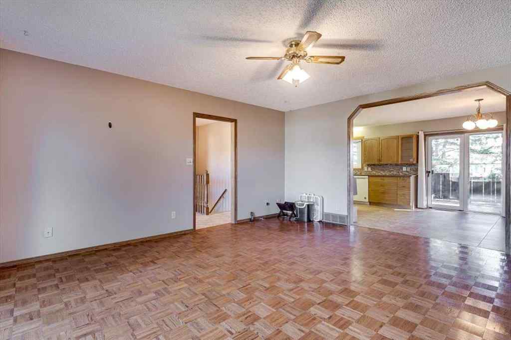 MLS® A2263305 - 433 Regal Crescent  in NONE Trochu, Residential