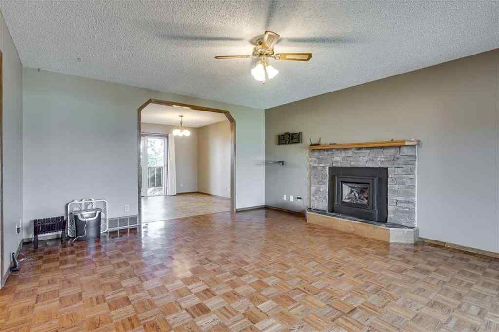 MLS® A2263305 - 433 Regal Crescent  in NONE Trochu, Residential