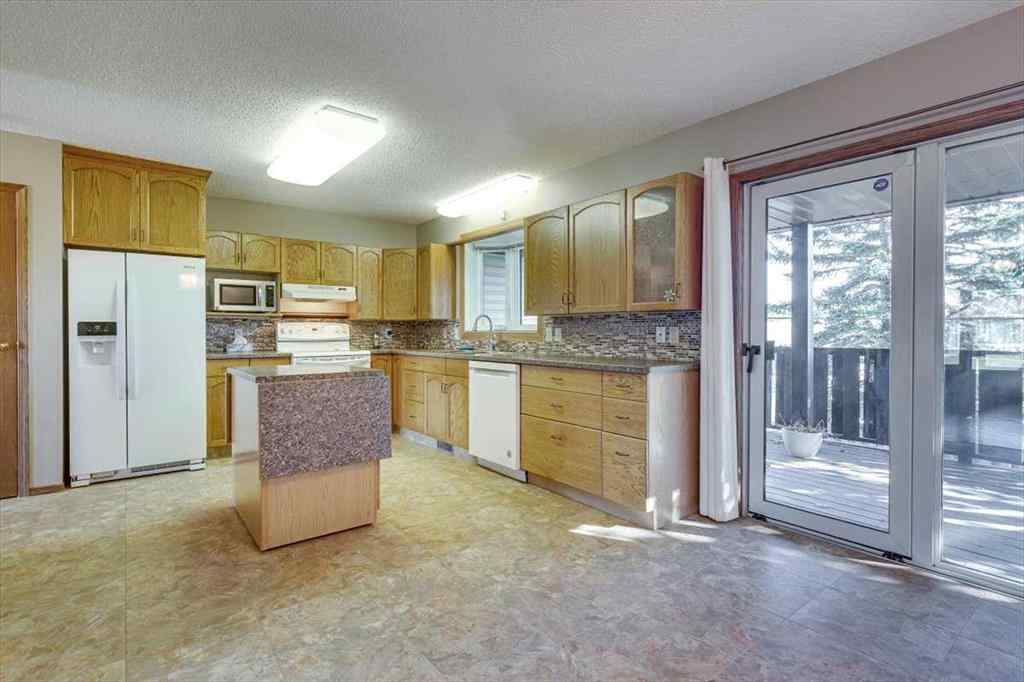 MLS® A2263305 - 433 Regal Crescent  in NONE Trochu, Residential