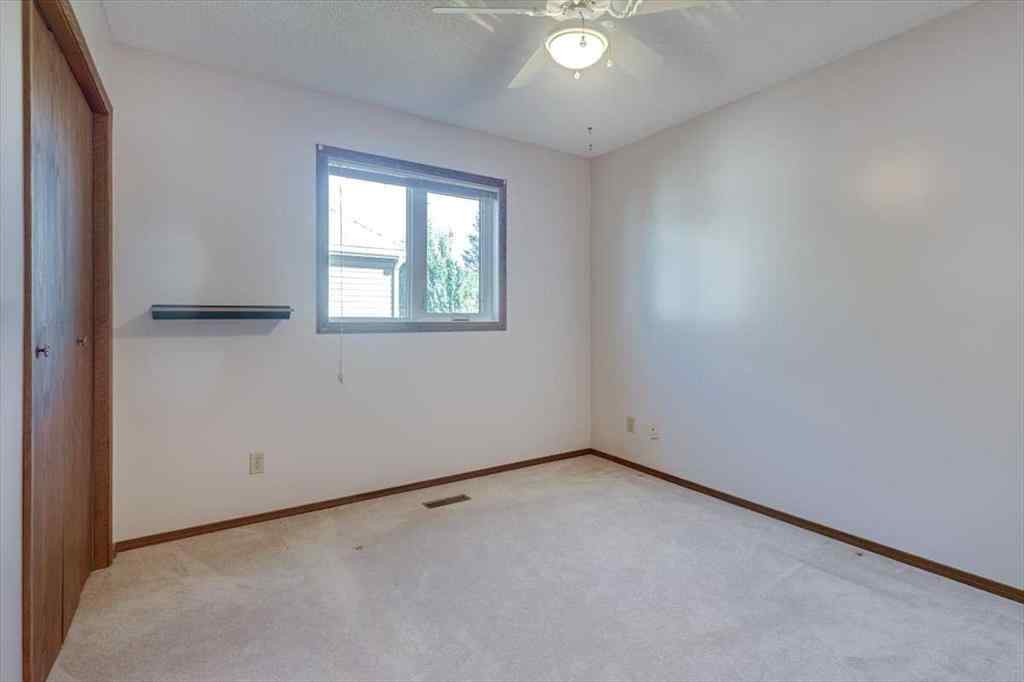 MLS® A2263305 - 433 Regal Crescent  in NONE Trochu, Residential