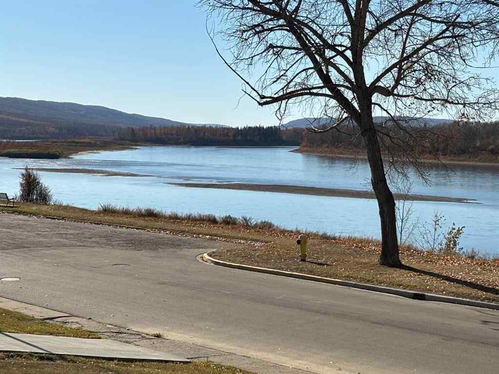 MLS® A2263312 - 11111 99 Street  in South End Peace River, Residential
