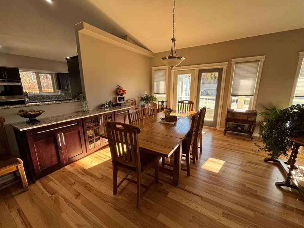 MLS® A2263312 - 11111 99 Street  in South End Peace River, Residential