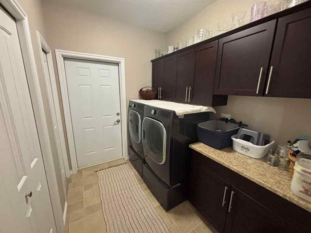 MLS® A2263312 - 11111 99 Street  in South End Peace River, Residential