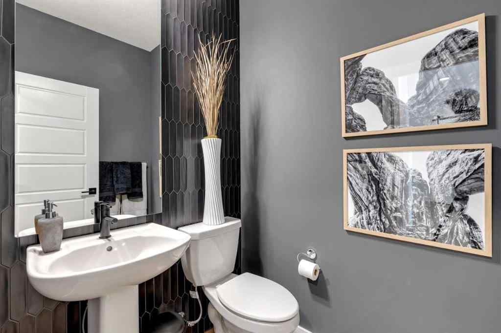 MLS® A2263314 - 134 Saddlebred Place  in Heartland Cochrane, Residential