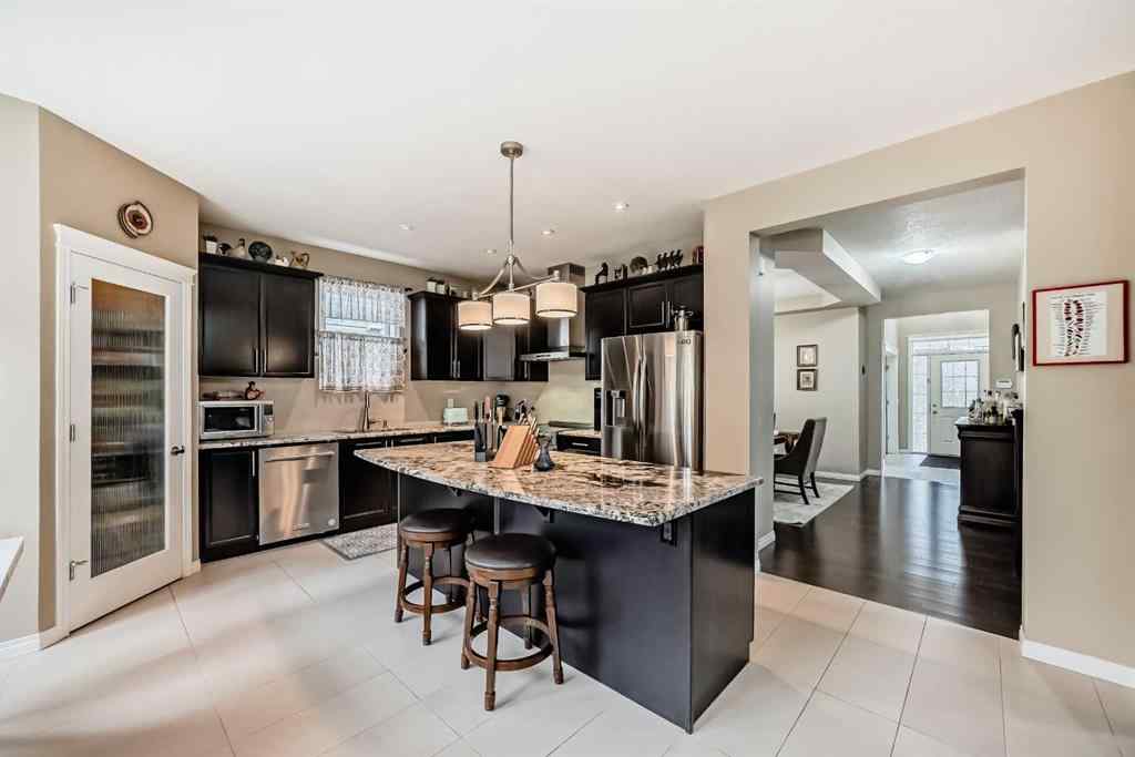 MLS® A2263323 - 132 Waterlily Cove  in Lakepointe Chestermere, Residential