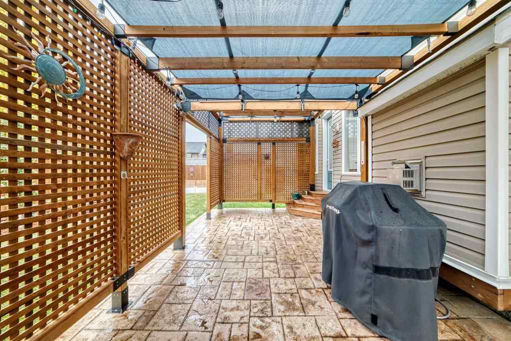 MLS® A2263323 - 132 Waterlily Cove  in Lakepointe Chestermere, Residential