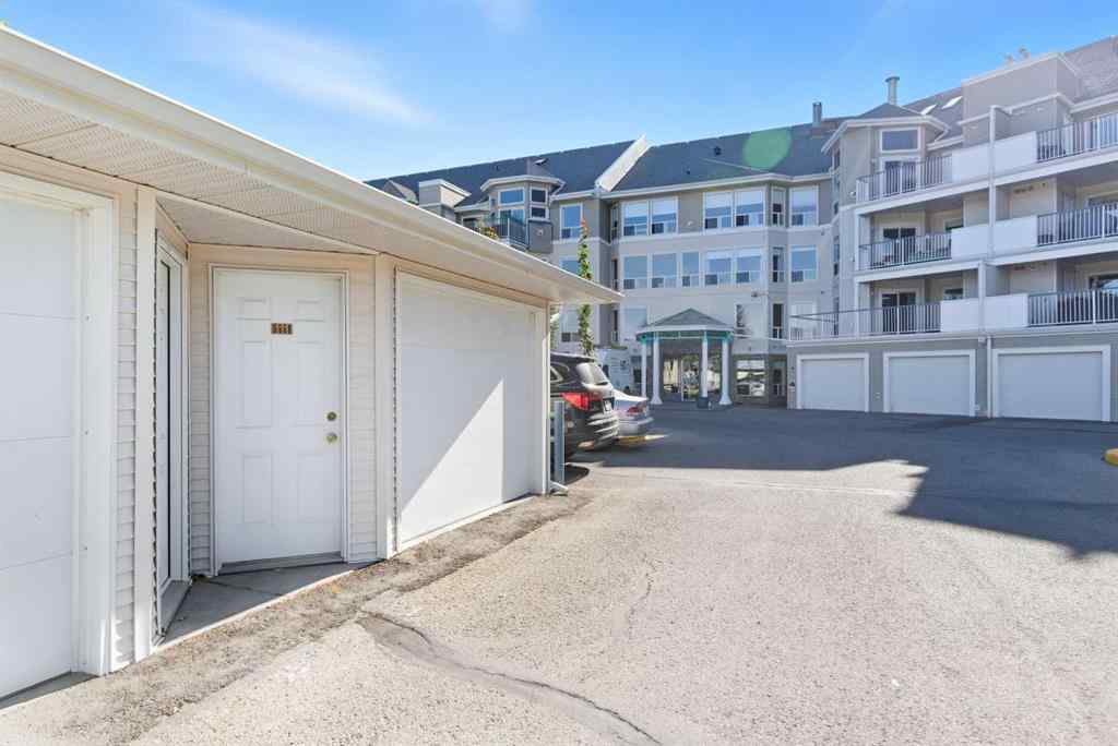 MLS® A2263327 - Unit #111 6118 53 Avenue  in Highland Green Estates Red Deer, Residential