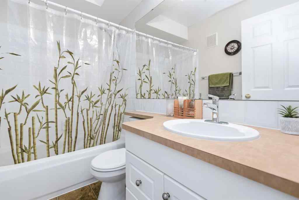 MLS® A2263327 - Unit #111 6118 53 Avenue  in Highland Green Estates Red Deer, Residential