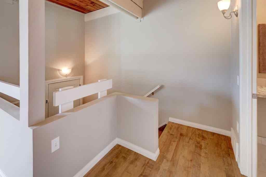 MLS® A2263330 - 531 Sabrina Road SW in Southwood Calgary, Residential