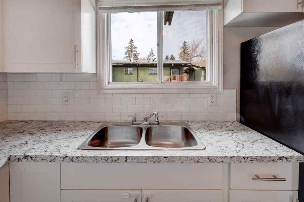 MLS® A2263330 - 531 Sabrina Road SW in Southwood Calgary, Residential