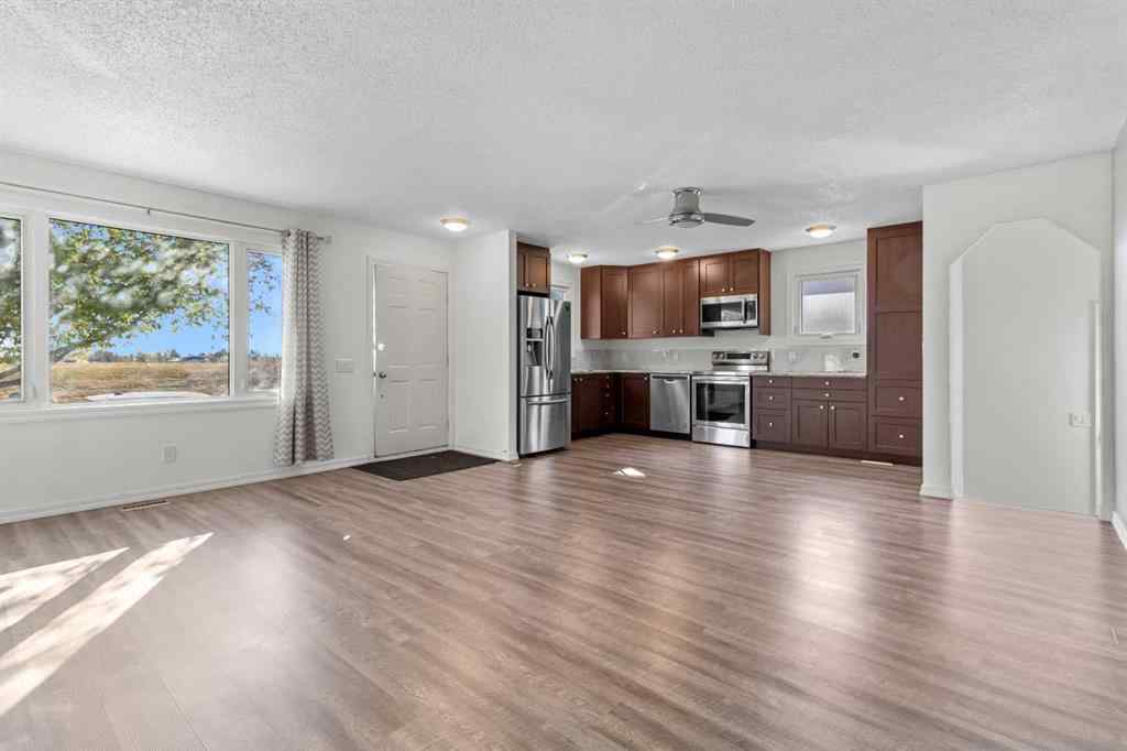MLS® A2263336 - 844 RundleCairn Way NE in Rundle Calgary, Residential