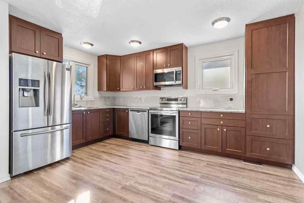 MLS® A2263336 - 844 RundleCairn Way NE in Rundle Calgary, Residential