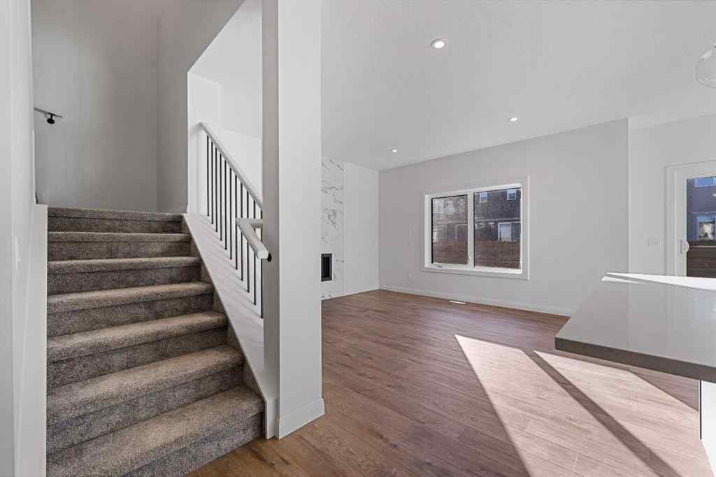 MLS® A2263345 - 95 Dawson Wharf Mount  in Dawson\'s Landing Chestermere, Residential