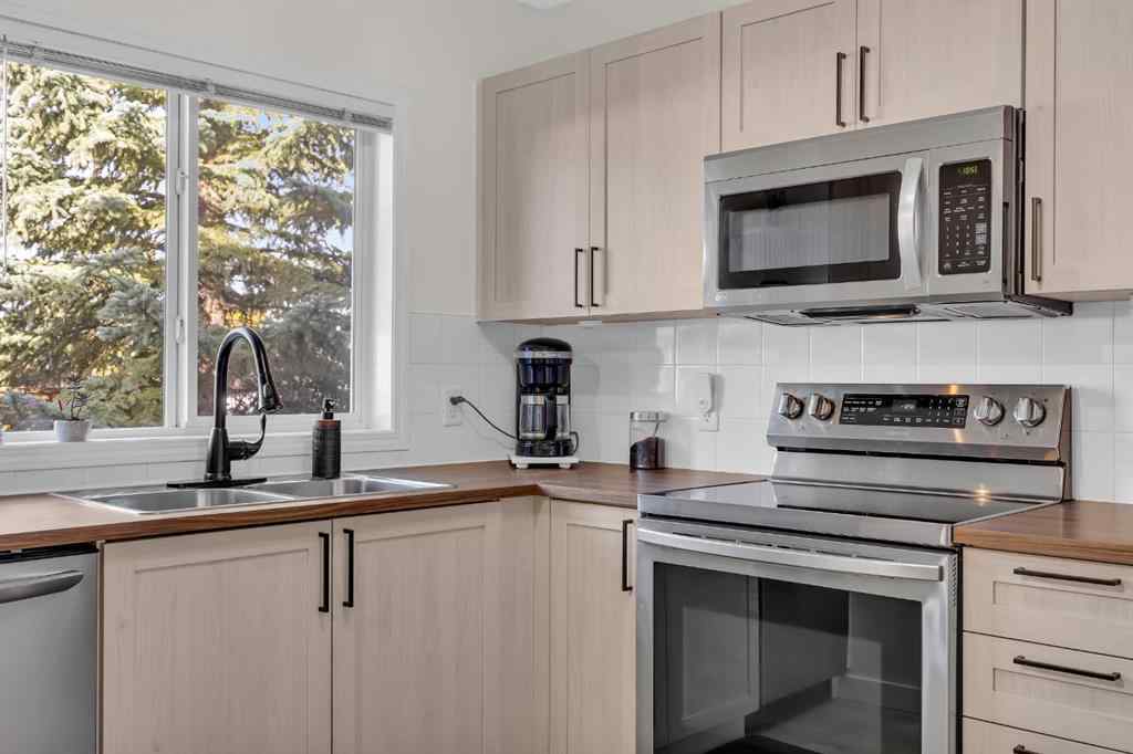 MLS® A2263355 - 104 Stonemere Place  in Westmere Chestermere, Residential