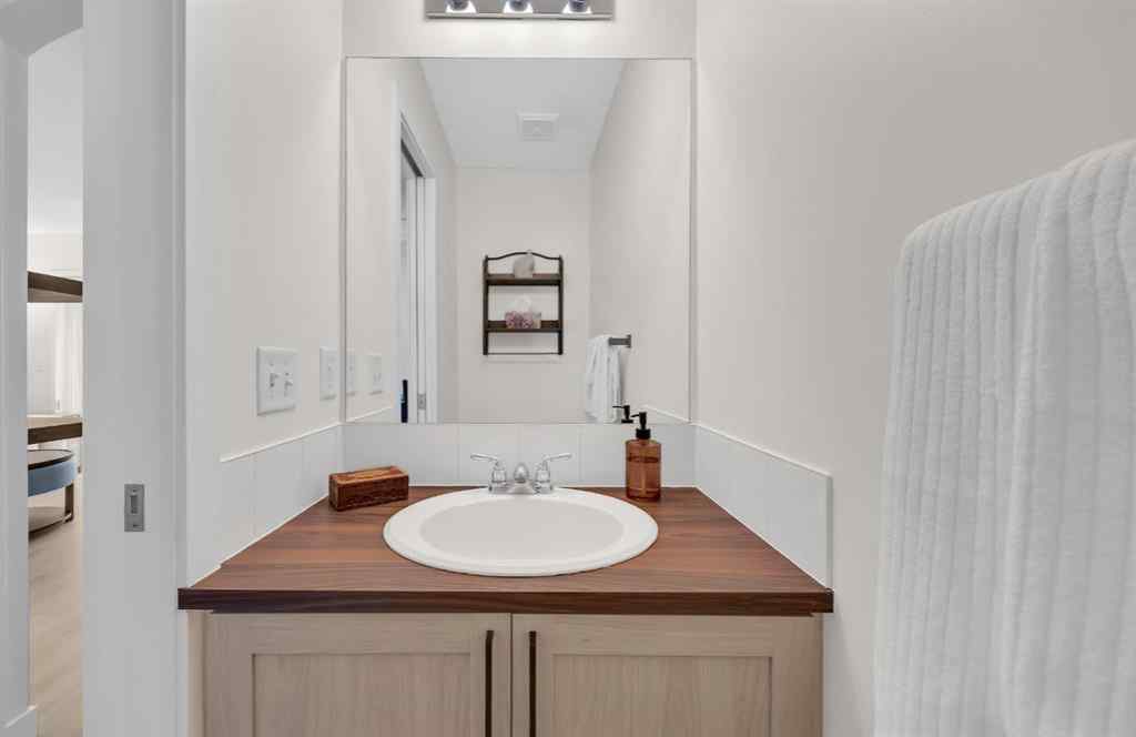 MLS® A2263355 - 104 Stonemere Place  in Westmere Chestermere, Residential