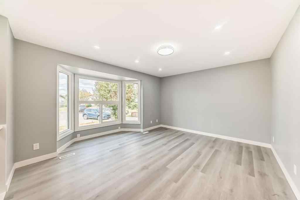 MLS® A2263360 - 19 Rundlelawn Court NE in Rundle Calgary, Residential