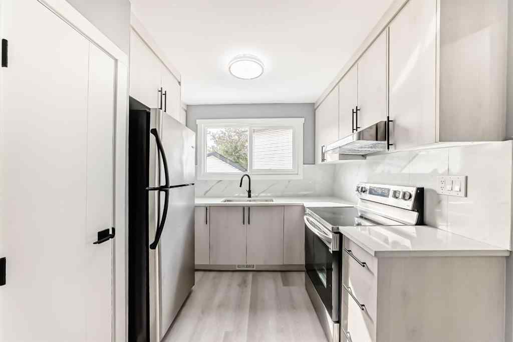 MLS® A2263360 - 19 Rundlelawn Court NE in Rundle Calgary, Residential